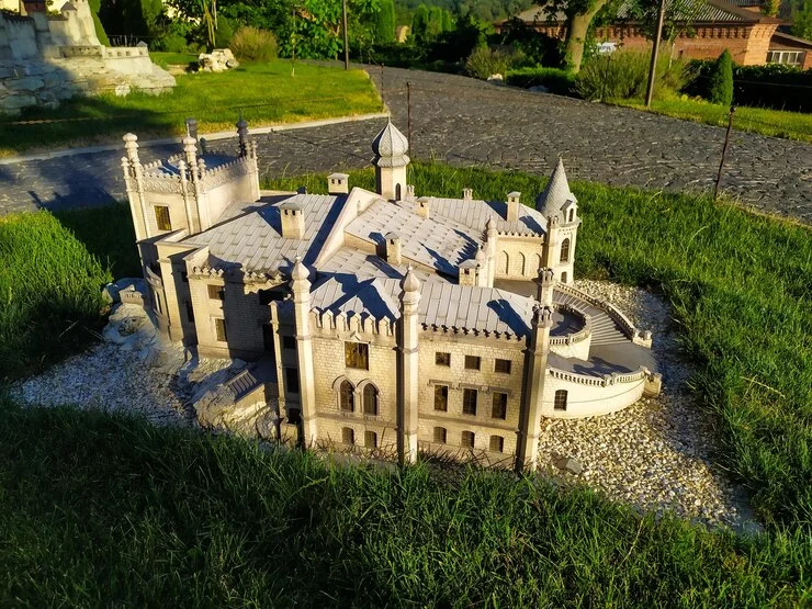 Castle Building in Minecraft