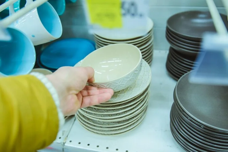 Round Pedestal Bowl